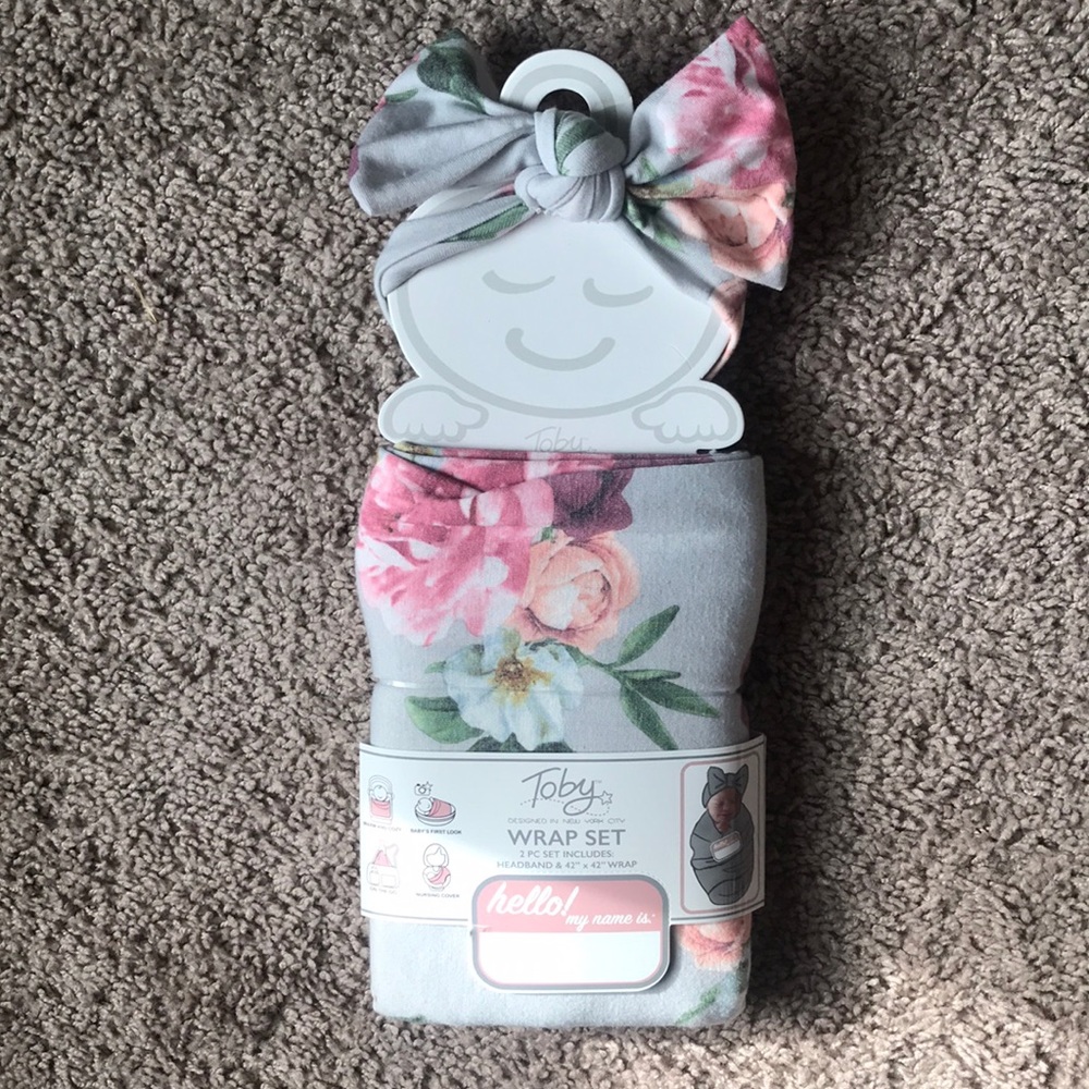 Newborn baby girl wrap set